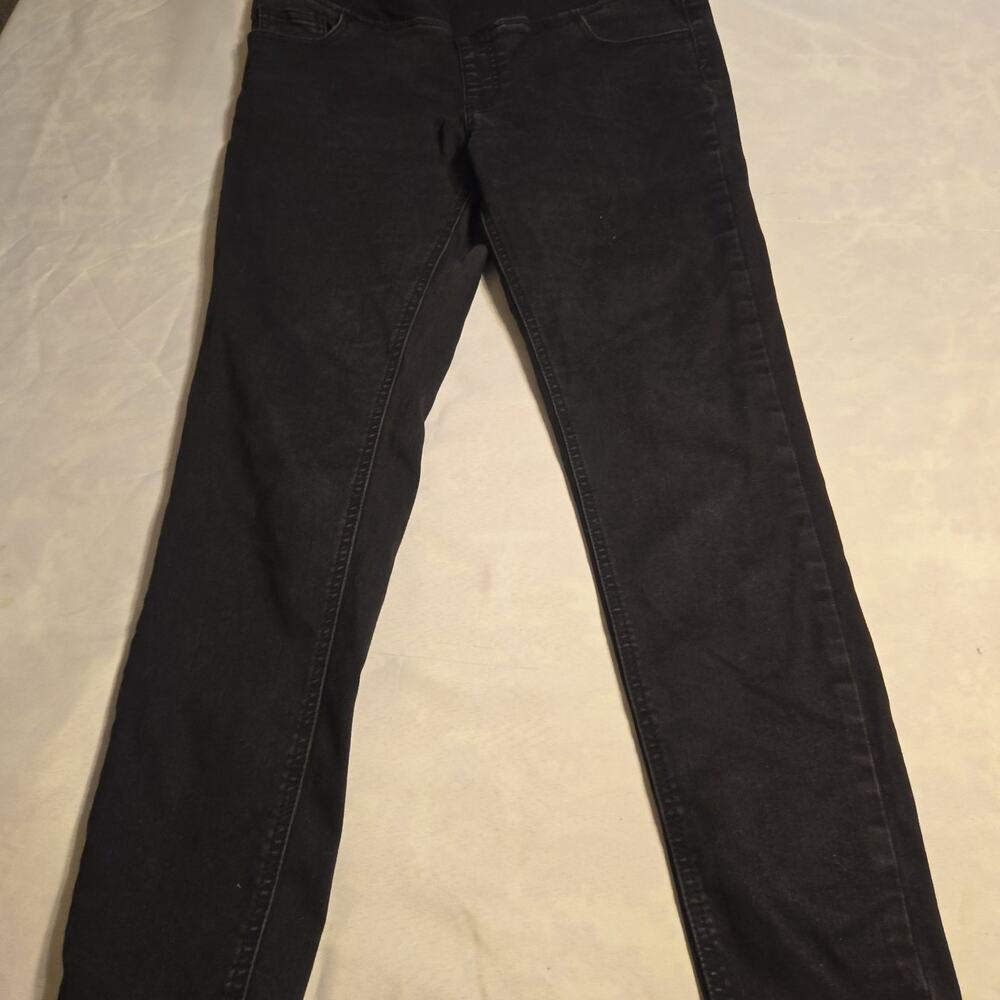 Cotton-On Maternity Super Stretch Over Belly Black Skinny Jeans.